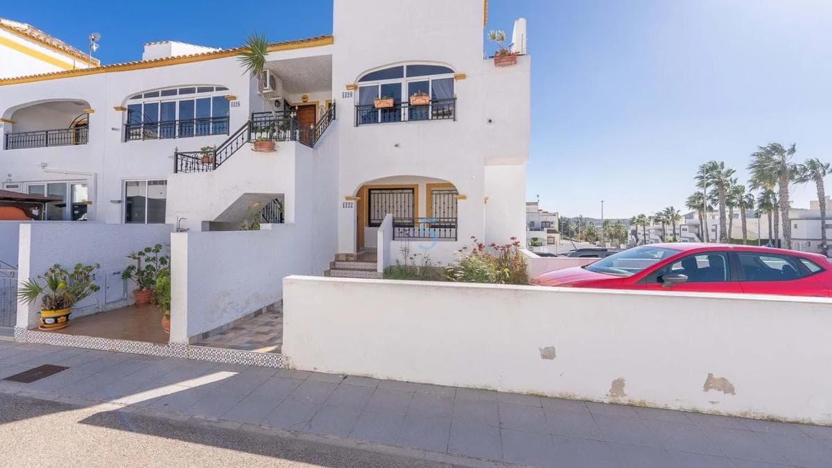 Venta de piso en Desamparados-Hurchillo-Torremendo, Orihuela
photo 5