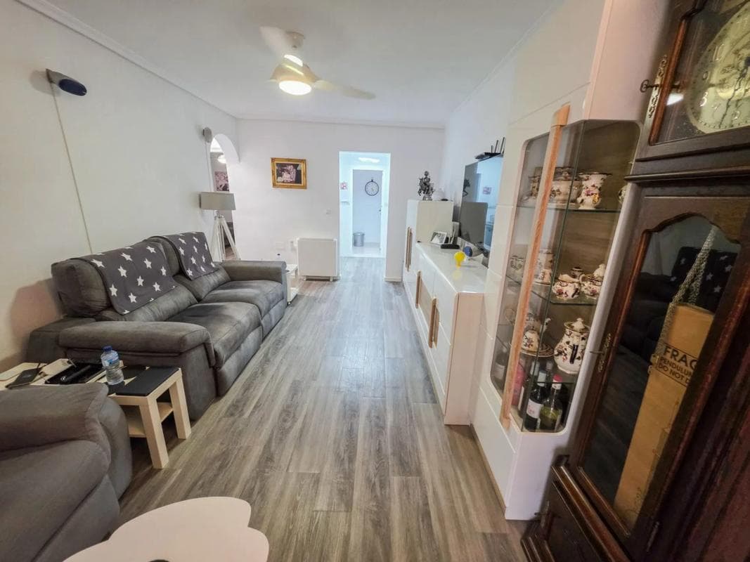 Venta de piso en Calle Melocotonero, Orihuela
photo 5