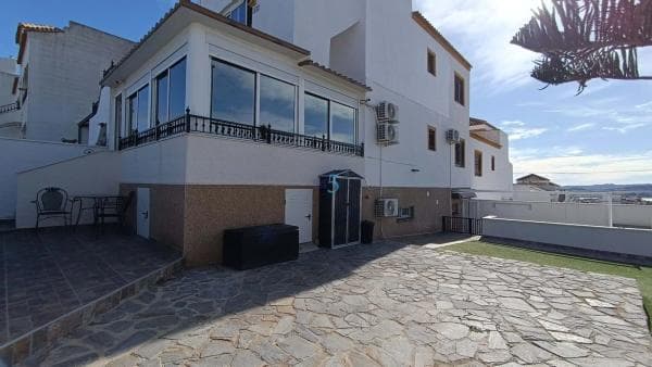 Sale of flat in Desamparados-Hurchillo-Torremendo, Orihuela
thumbnail 2