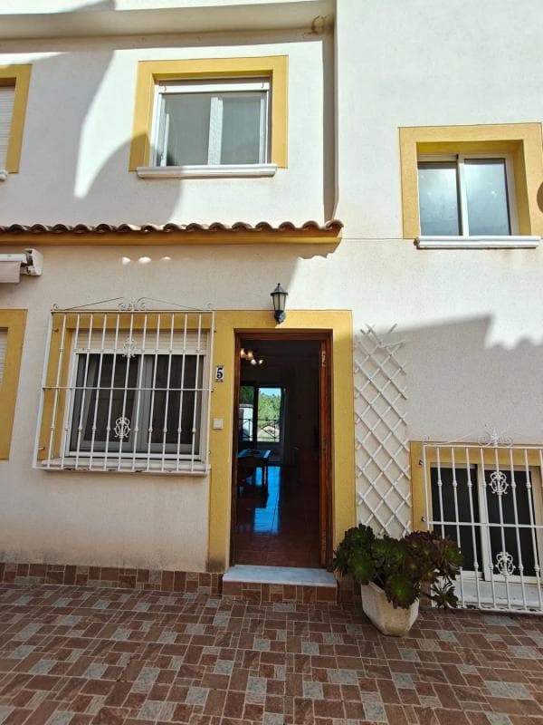 Propiedades en venta y alquiler en España photo 2