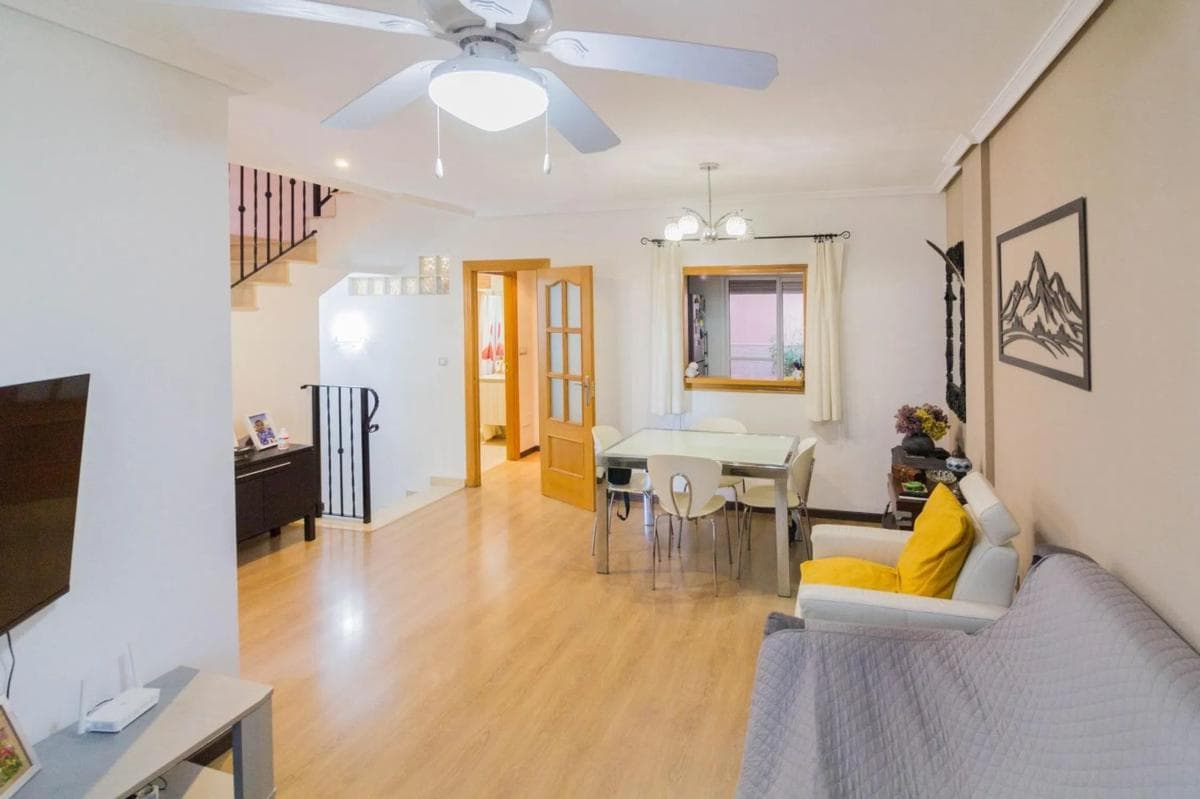 Venta de chalet adosado en Montepinar-La Aparecida-Raiguero , Orihuela photo 2