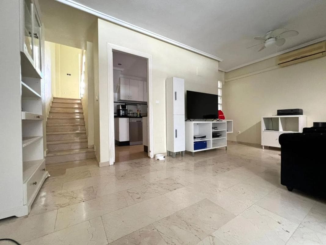 Venta de chalet adosado en Calle O , Orihuela photo 4