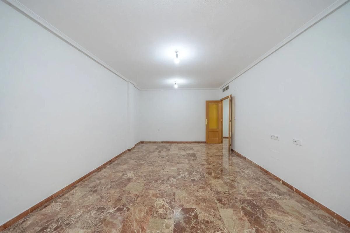 Venta de piso en Calle Monseñor Espinosa, Orihuela
photo 2
