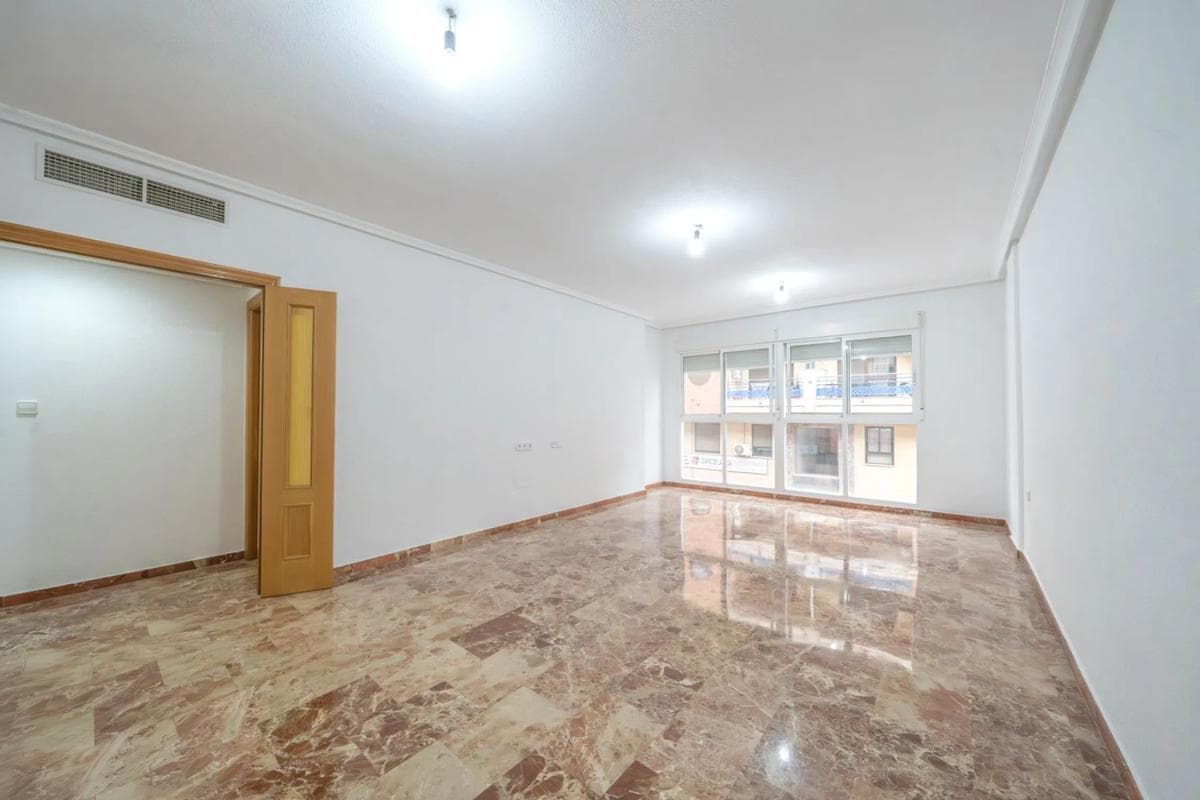 Venta de piso en Calle Monseñor Espinosa, Orihuela
photo 3