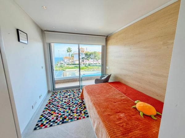 Independent chalet for sale in Barrio Campoamor, Orihuela
photo 1