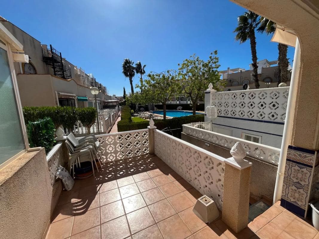 Sale of independent chalet in Barrio La Florida, Orihuela
photo 3