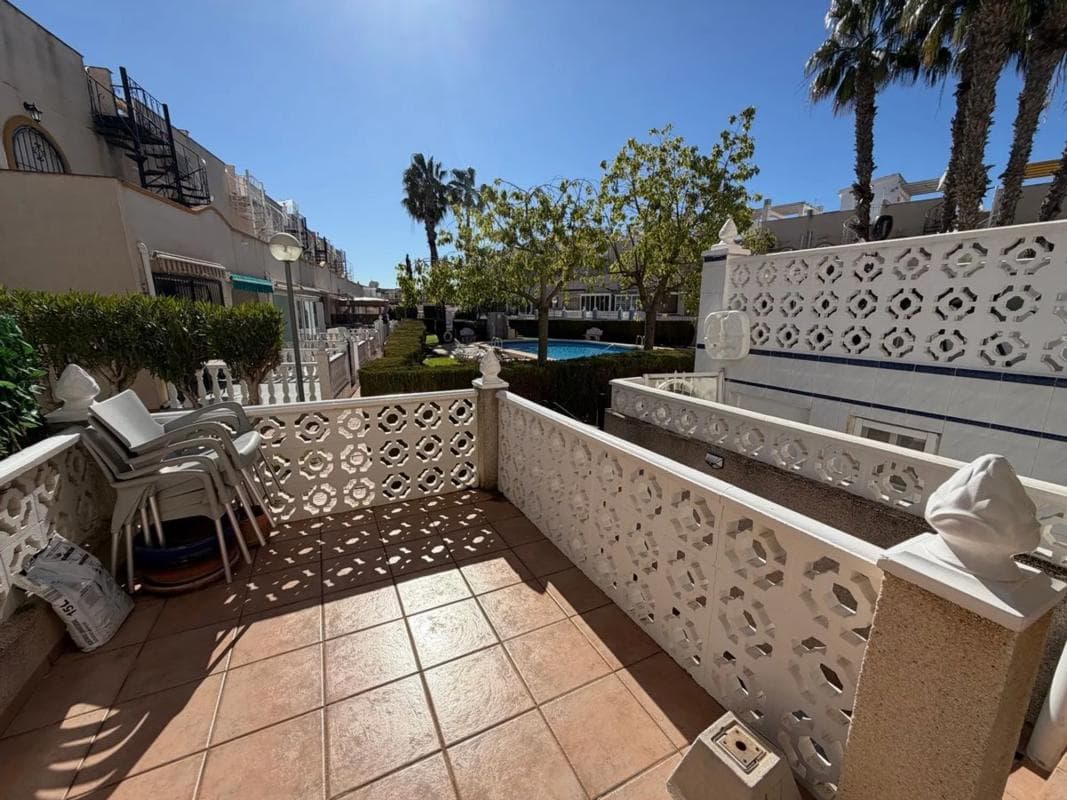 Sale of independent chalet in Barrio La Florida, Orihuela
photo 5