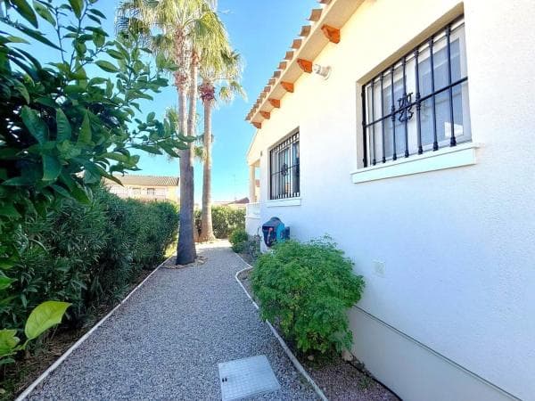 Chalet wolnostojący na sprzedaż w Barrio Los Dolses, Orihuela thumbnail 1
