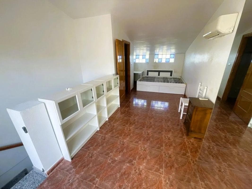 Venta de chalet adosado en Calle Nicolás de Bussi , Orihuela photo 4