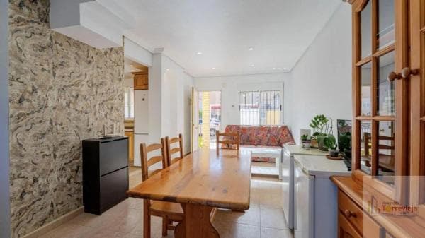 Chalet wolnostojący na sprzedaż w Barrio Playa Flamenca, Orihuela photo 1