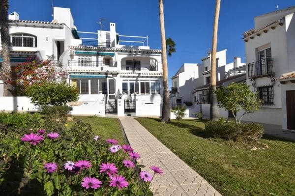 Dom szeregowy na sprzedaż w Barrio Villamartín , Orihuela photo 1