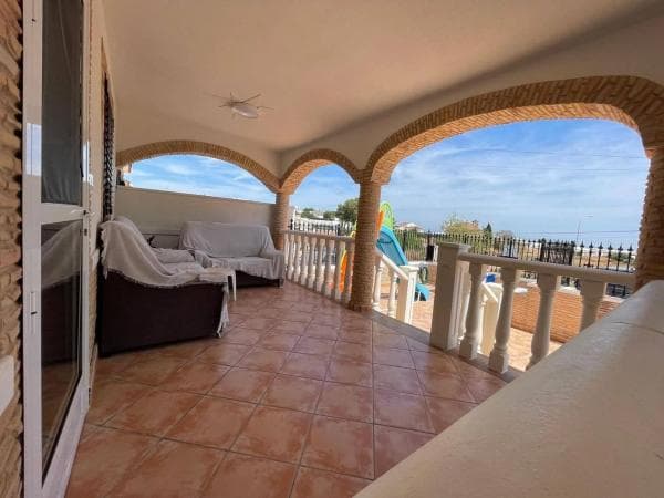 Chalet adosado en venta en Zona Pueblo , Pilar de la Horadada photo 1