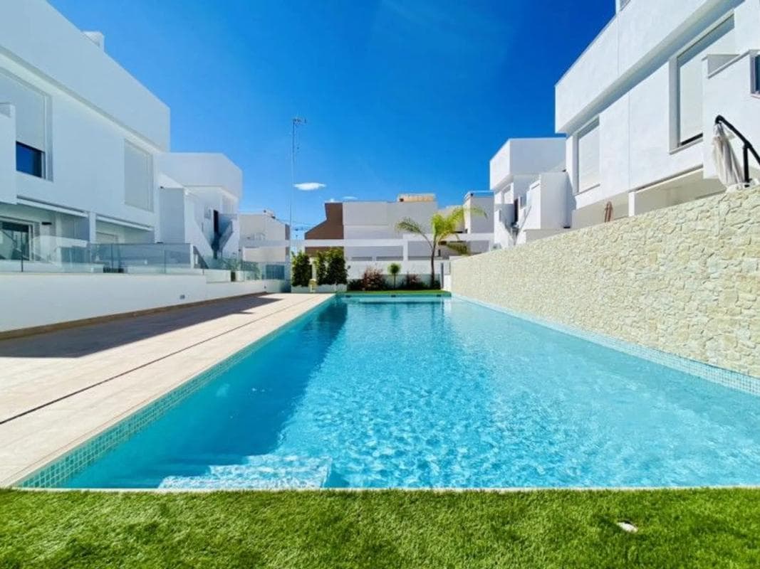 Venta de piso en Calle Matamoros, Pilar de la Horadada
photo 3