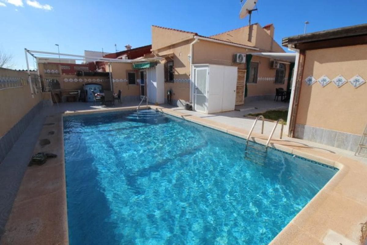 Venta de chalet adosado en Avenida de Suècia , Pilar de la Horadada photo 2