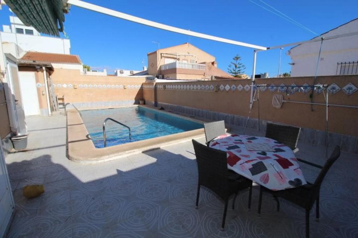 Venta de chalet adosado en Avenida de Suècia , Pilar de la Horadada photo 5