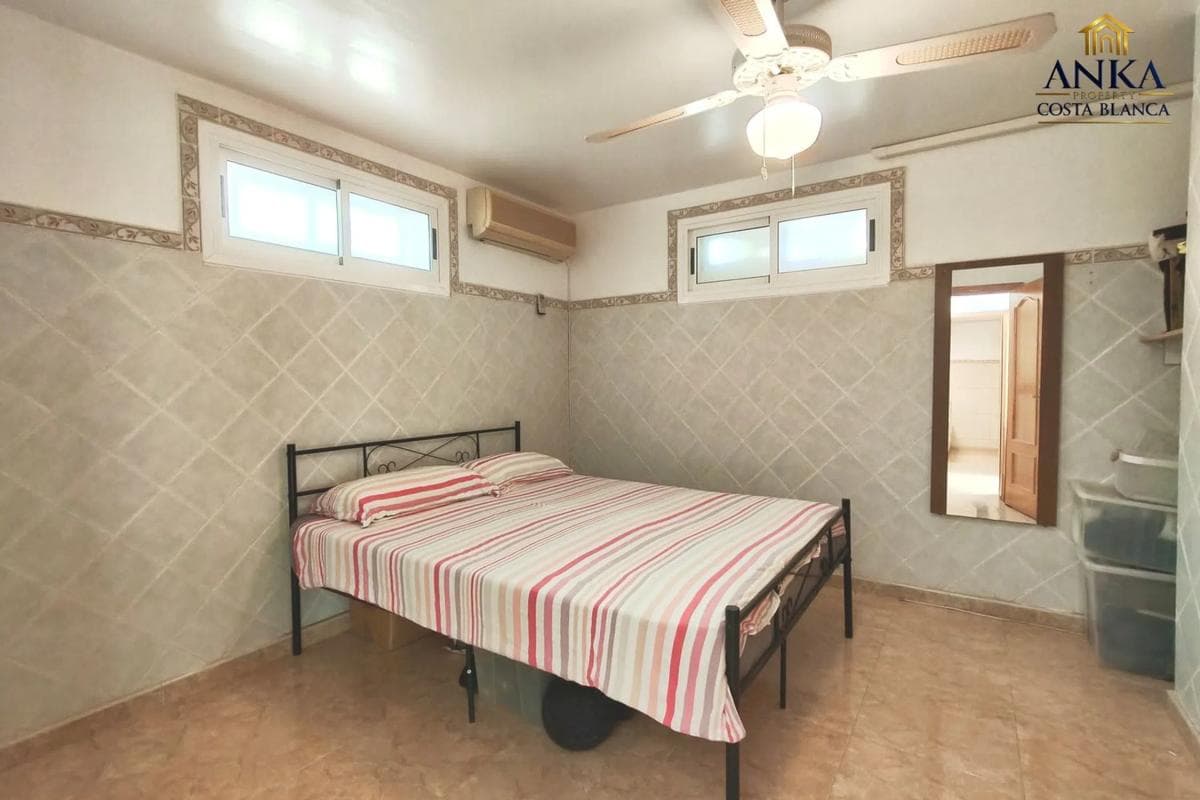 Venta de chalet independiente en Calle los Arcos, 11, Rojales
photo 2