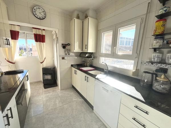 Chalet independiente en venta en Calle Azul, 17, Rojales
thumbnail 2