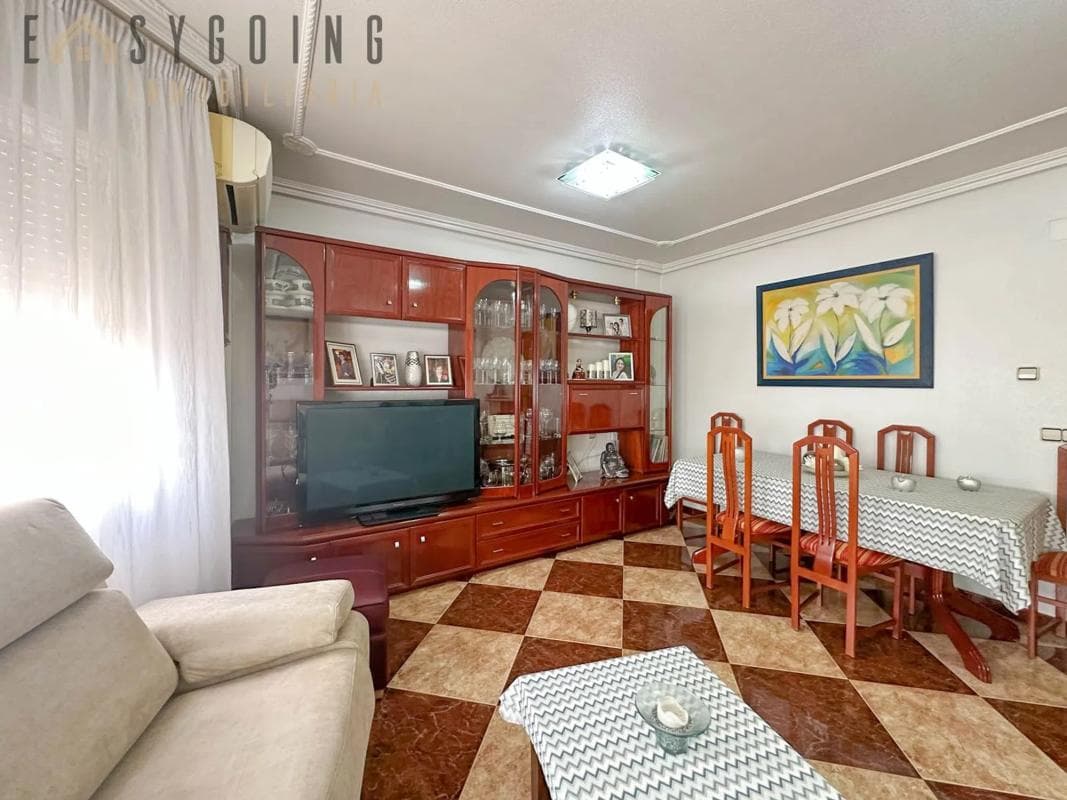 Venta de piso en Avenida de los Llanos, Rojales
photo 2