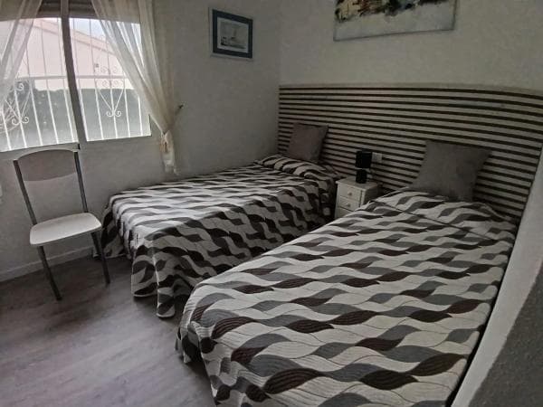 Chalet independiente en venta en Barrio La Marquesa, Rojales
photo 1