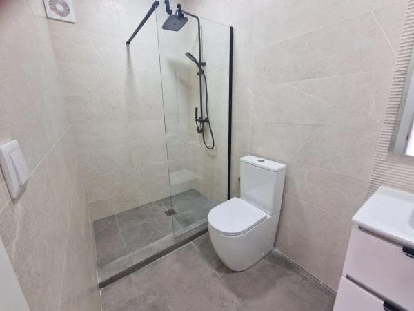 Chalet independiente en venta en Calle onda, Rojales
thumbnail 1
