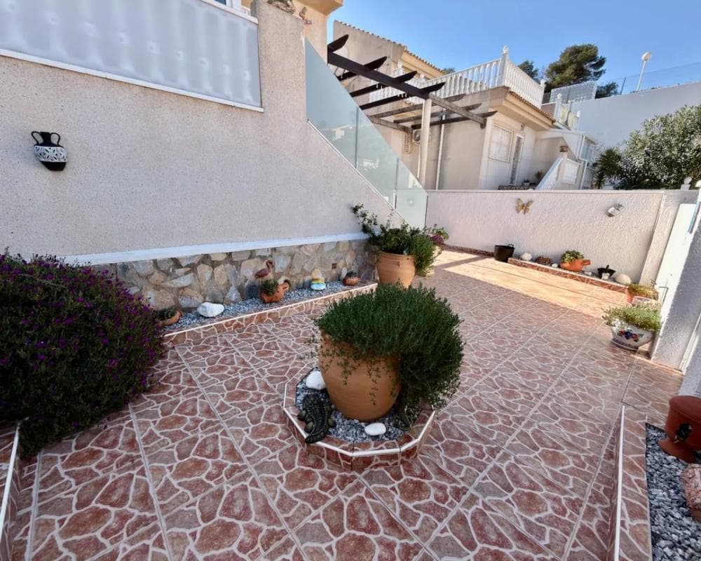 Propiedades en venta y alquiler en España photo 5