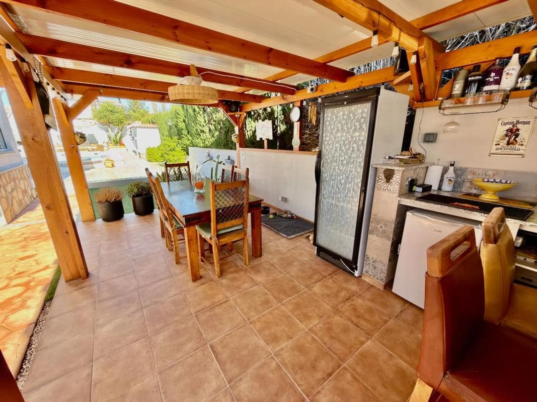 Venta de chalet independiente en Calle Bloque Bravo Number Three s/n, Rojales
photo 4