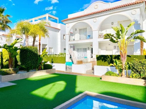 Chalet pareado en calle Gijon thumbnail 2