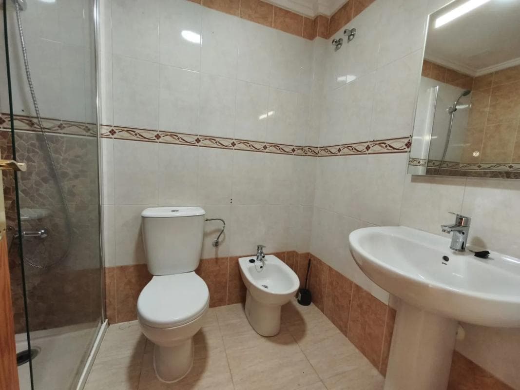 Propiedades en venta y alquiler en España photo 3