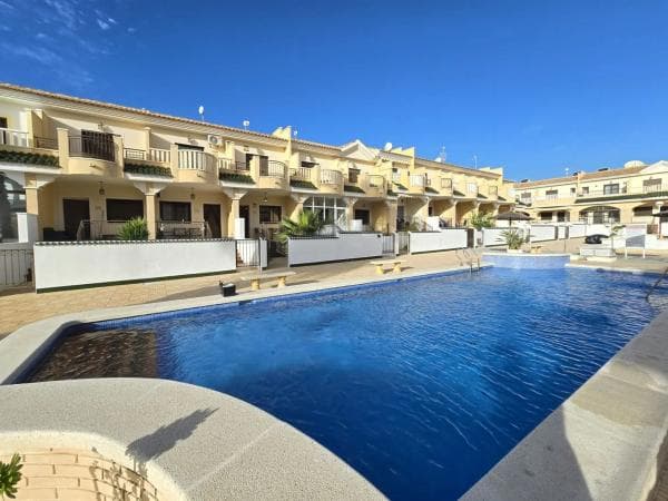 Chalet adosado en venta en Calle Gijón, 18 , Rojales thumbnail 2
