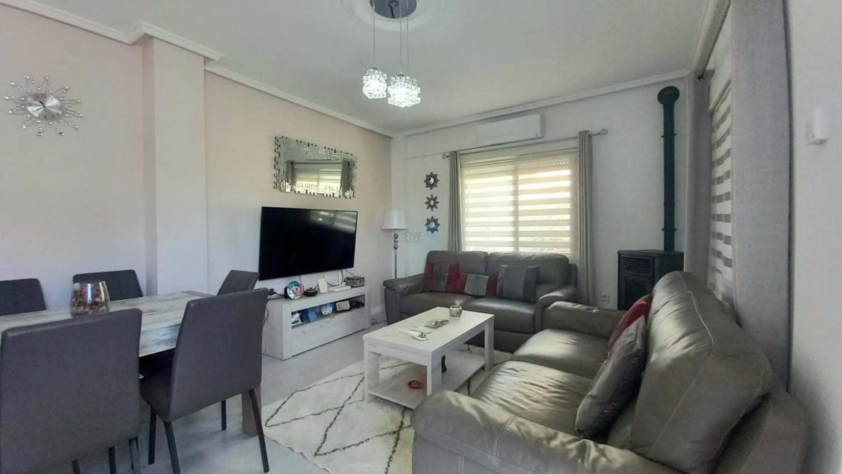 Sale of independent chalet in Barrio Centro de la Ciudad Quesada, Rojales
photo 2