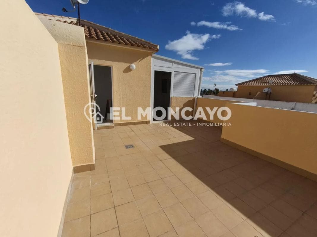 Sale of independent chalet in Avenida de Gijón, Rojales
photo 5