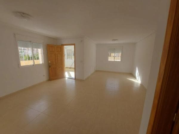 Chalet pareado thumbnail 1