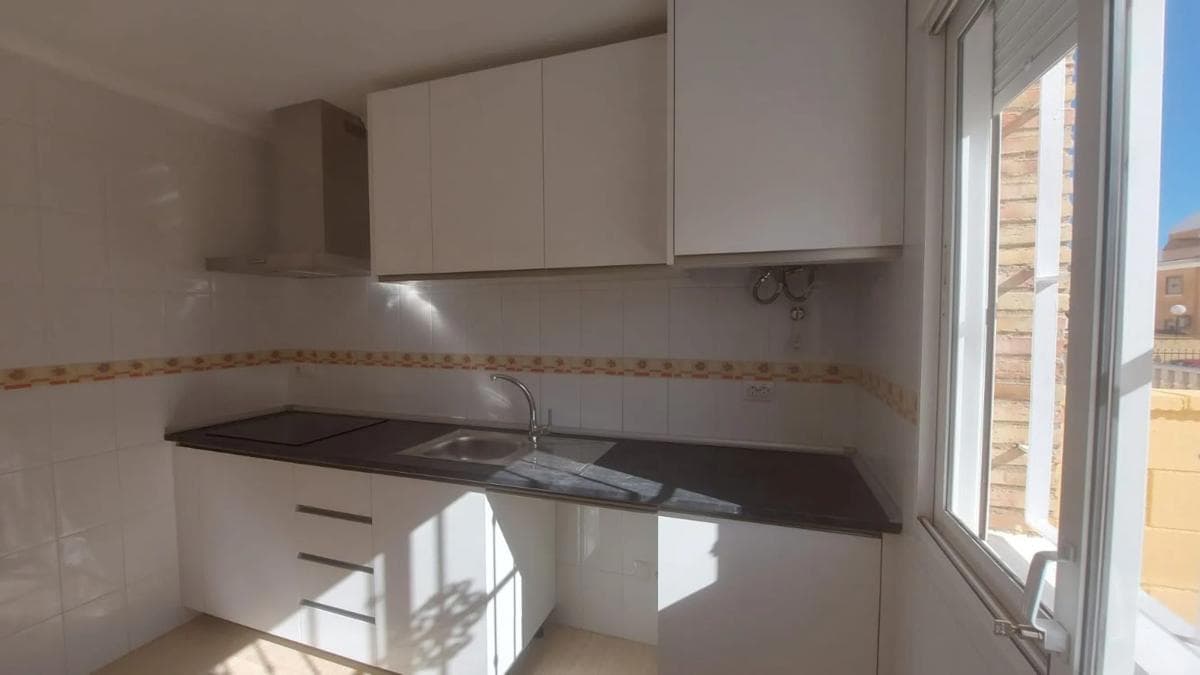 Venta de chalet adosado en AV GIJON DE, 147 , Rojales photo 3