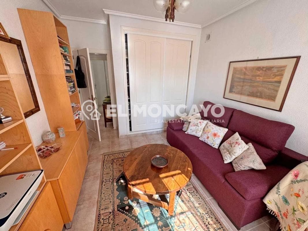 Sale of independent chalet in Calle los Algarrobos, Rojales
photo 3
