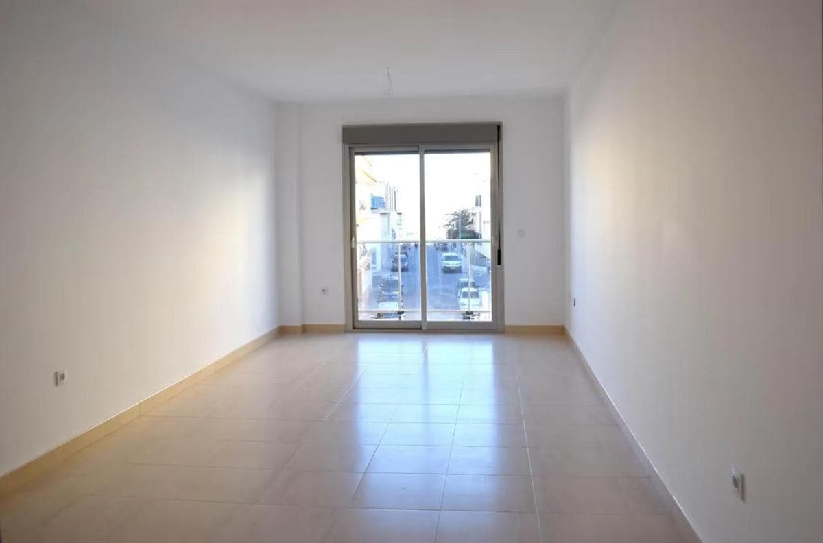 Venta de piso en Calle Miguel García Galant s/n, San Miguel de Salinas
photo 2