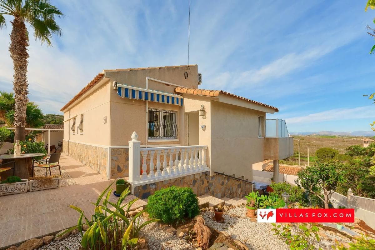 Venta de chalet independiente en Calle Holanda, San Miguel de Salinas
photo 5