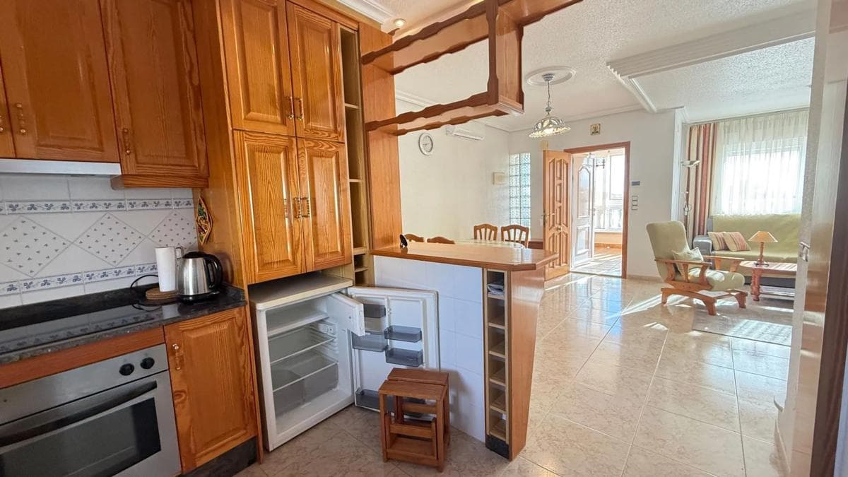 Venta de chalet independiente en Calle Huelva, San Miguel de Salinas
photo 3