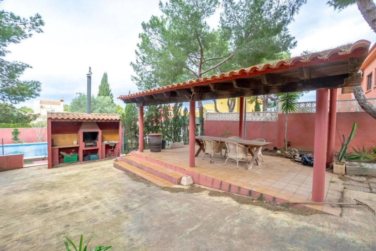 Venta de chalet independiente en Ciudad de las Comunicaciones, San Miguel de Salinas
photo 5