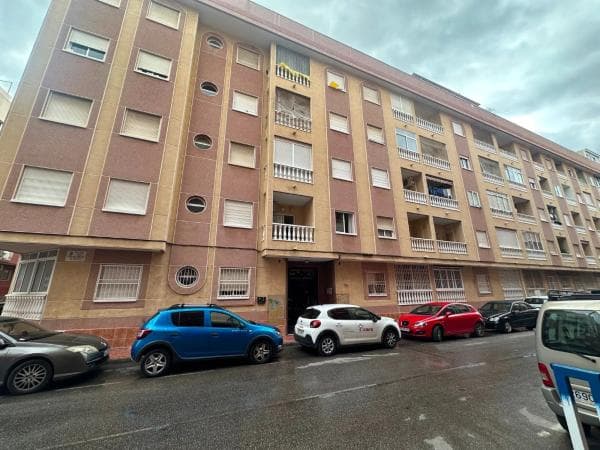 Sale of flat in Barrio Parque de las Naciones, Torrevieja
photo 1