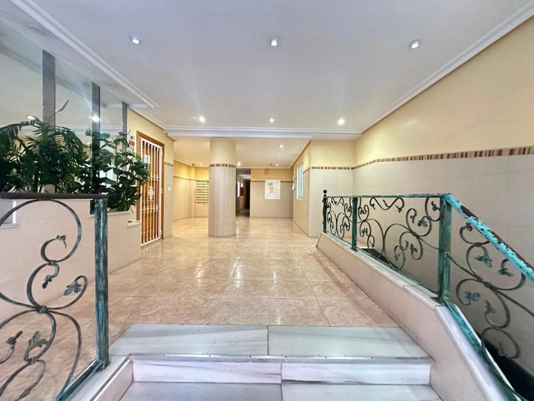 Sale of apartment in Barrio Parque de las Naciones, Torrevieja
photo 3