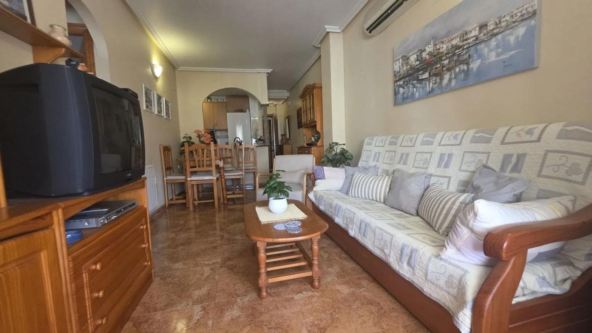 Sale of apartment in Calle d Manuel Martinez Guirao, 16, Torrevieja
photo 3