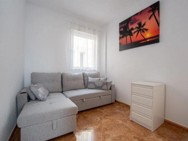Sale of flat in Calle Joaquín Chapaprieta, Torrevieja
thumbnail 2