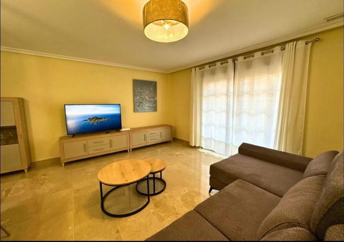 Sale of apartment in Barrio Centro - Muelle Pesquero, Torrevieja
photo 3