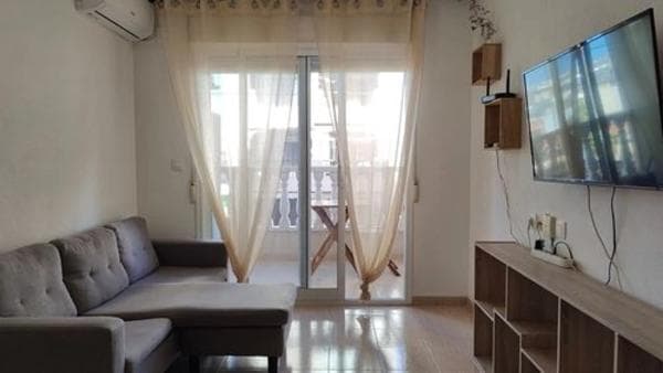 Sale of flat in Calle San Luis, 48, Torrevieja
photo 1