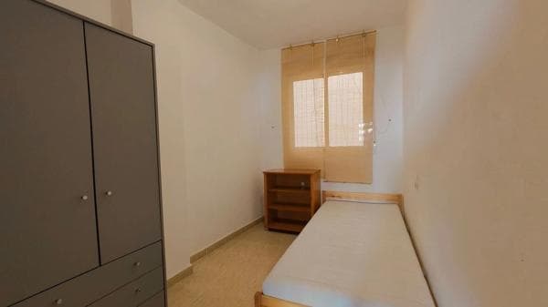 Sale of flat in Calle San Luis, 48, Torrevieja
thumbnail 1