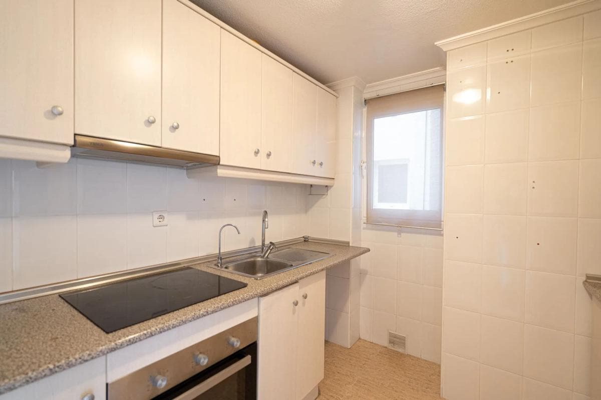 Sale of apartment in Calle San Pascual, Torrevieja
photo 3