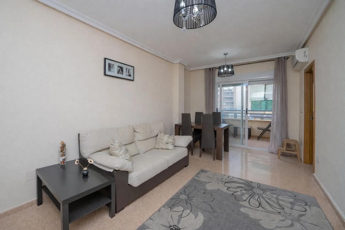 Sale of apartment in Calle San Pascual, Torrevieja
photo 4