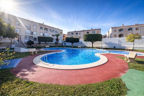 Sale of flat in Barrio El Acequión, Torrevieja
photo 1