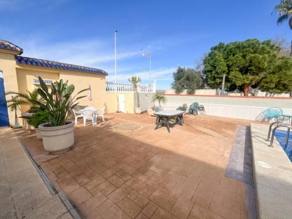 Venta de piso en Calle Sauce, Torrevieja
thumbnail 1