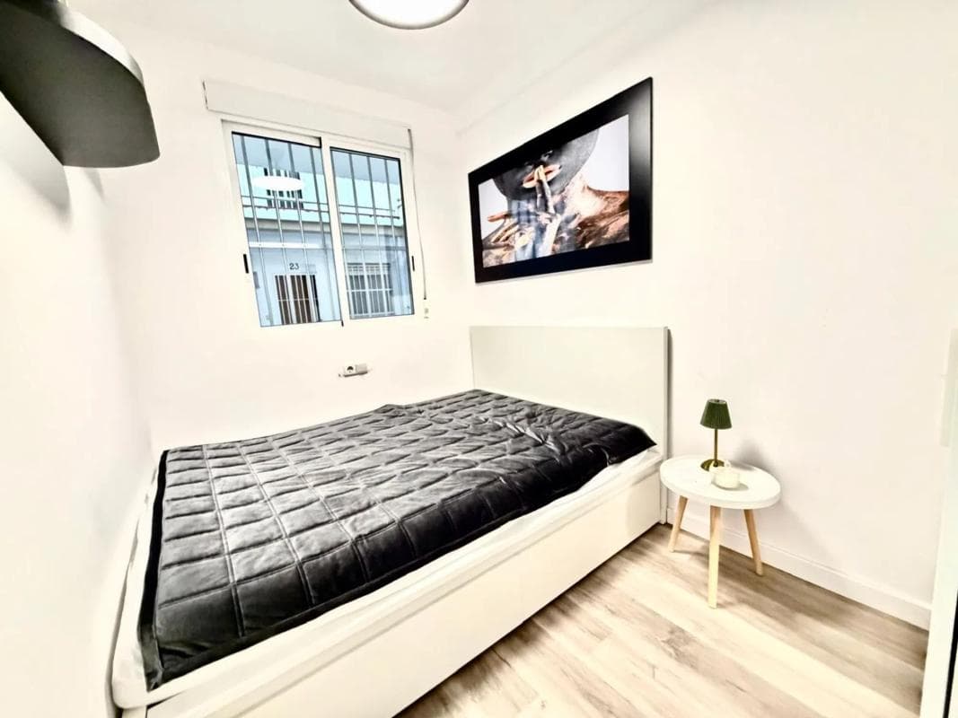 Venta de piso en Avenida del Mediterráneo, 36, Torrevieja
photo 2